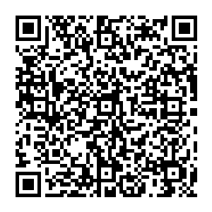 他们还愿意为心爱的女孩子打爆一张电话卡也愿意为她喝酒打架――眼前的这个男生正是如此二维码生成