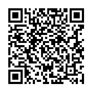 他努力让自己的思绪回到当初那个战火纷飞的年代二维码生成