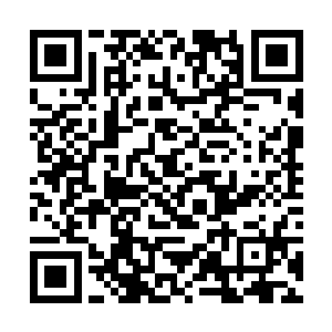 他千方百计讨好莫厅长就是为了得到一个升迁的机会二维码生成