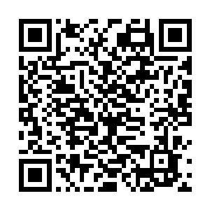 他原本指望着那个锡铁矿可以让金鼎实业再上一个台阶二维码生成