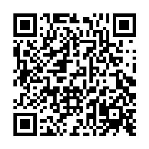 他又吩咐跟着的之书去山下买一壶热烫的黄酒切一斤牛肉二维码生成