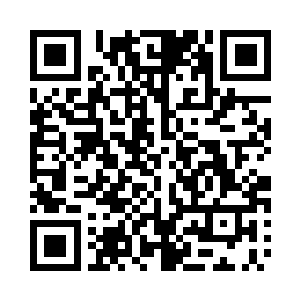 他又将一只巨大的黑色匣子交给对方二维码生成