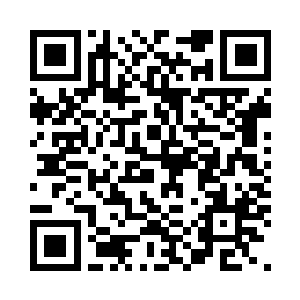 他只是轻轻抱着穆根和西格玛晃了晃二维码生成