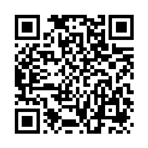他咬牙切齿地看着法术镜像里的兄弟二人二维码生成