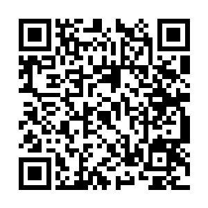 他喷出来的热气刺激的她脖子上的汗毛都竖了起来二维码生成