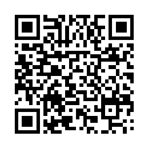 他在强迫这些老人回忆那些可怕而血腥的历史二维码生成