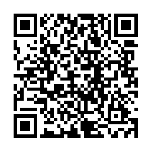 他完全可以在不惊扰青怡轩的情况下做成这样的事二维码生成