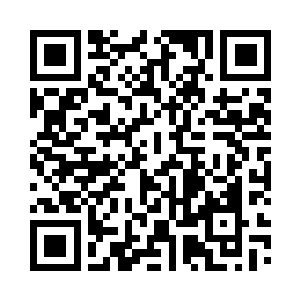 他将一双峨眉刺从棺椁上狠狠抽了出来二维码生成