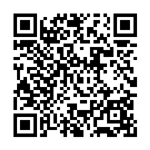 他就感觉到自己的身边擦过一道极为灼热的火光二维码生成