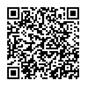 他就把自己编写的软件推广到了整个北江市的各个区县政府机关和大公司二维码生成