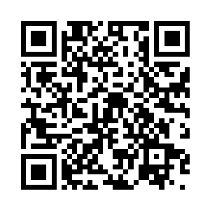 他就看到了四个精悍的男人站在那里二维码生成