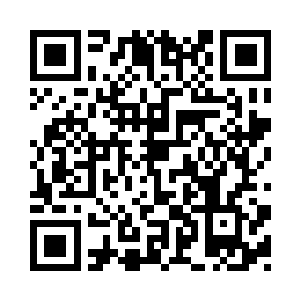 他就这样嘲讽着这两个传说中的人物二维码生成