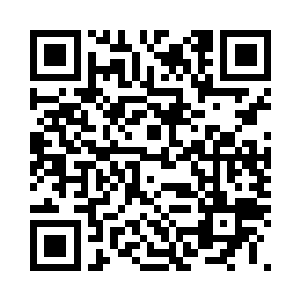 他已经到了马路一侧人行道的对面了二维码生成