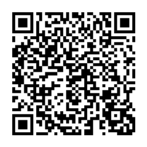 他已经有好几年没有遇到这种毫无头绪的困惑了――即使是瓶颈期也没有二维码生成