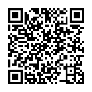 他并不是不知道宋雨薇对自己的那缕说不清道不明的情感二维码生成