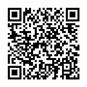 他忽然感到男师傅教个女徒弟简直就是一种折磨二维码生成