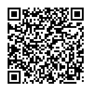 他怎么也没办法把露台上那个年轻的背影跟麻生沙树的尊贵朋友联系在一起二维码生成
