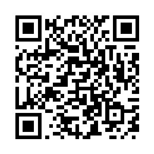 他指了指后面悬挂的气垫船内部海报二维码生成