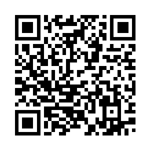 他操作的时候也明显的不是很熟练二维码生成