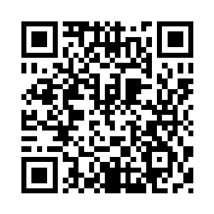 他是冲着服装学校里那些女学生去的二维码生成