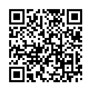 他正死死的抱着天幕杆和风暴搏斗呢二维码生成