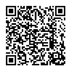 他猛然发现那原本漆黑如墨的河水正在以肉眼可见的速度变得清澈二维码生成
