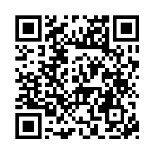 他的俩个同伴立即以军刀直接将混混们割喉二维码生成
