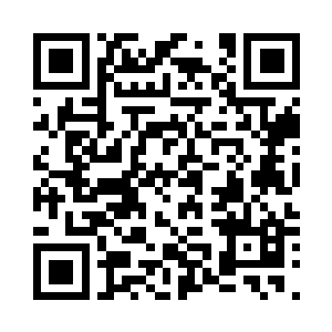 他的妻子正扑在他的遗体上痛哭流涕二维码生成