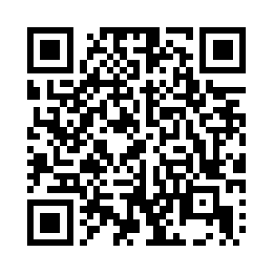 他的手里突然多了一本厚重的法术书二维码生成