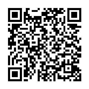 他的排名居然还又往下掉了一名在东观书店销量排行榜上二维码生成