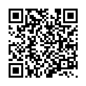 他的目光似乎要穿透她的表皮深入她的心底二维码生成