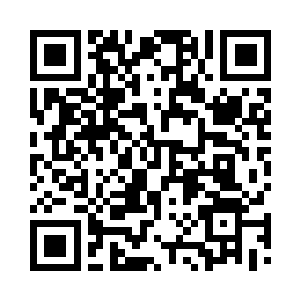 他的目光却突然一下注意到了她的胸二维码生成