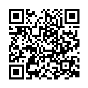 他的确是顺着自己的足迹一路追到了河边二维码生成