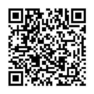 他的神念之中分明察觉到三道不弱的气息正快速奔来二维码生成