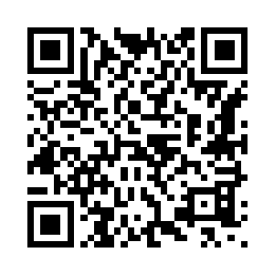 他的脸上被划出了几道不浅的血痕二维码生成