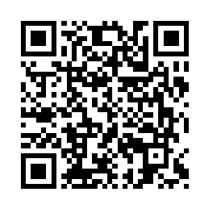 他的视线投在还在要死要活要跳楼的蒋寒身上二维码生成