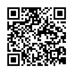 他看到曲婉随着人流从放映厅里走出来二维码生成