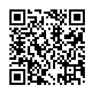 他看到的是一款蹲下来的黑色长袍的下摆二维码生成