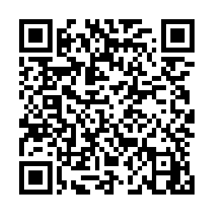他看到身材高大的米利克好像感知到了有人要朝他开枪一样二维码生成