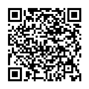 他策反周小燕以及他与两女共住一屋的事情没有几个人知道二维码生成