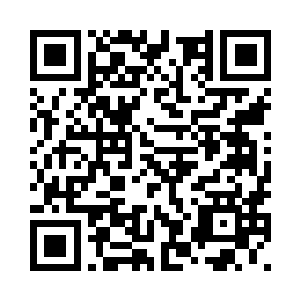 他纤白的手指宠溺的点点苏落鼻尖二维码生成