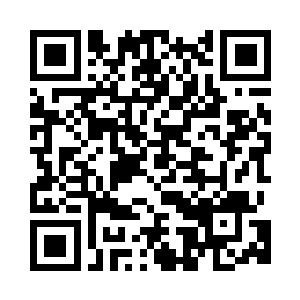 他身后还跟着两个蛋糕店的服务员二维码生成