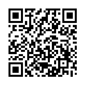 他身旁的人并没有多看倒地的同伴一眼二维码生成