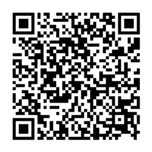 他还想看一看这个总被这些彪悍军汉们挂在口中的萧显谟到底是什么样二维码生成