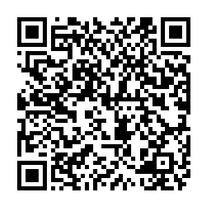 他还感觉到了那些看上去非常轻柔的薄雾居然在不断的挤压着自己的身体二维码生成