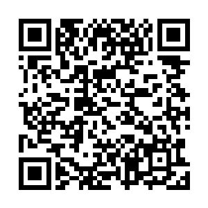 他这个时候一定会用遥感水晶给自己的父亲发去一条消息二维码生成