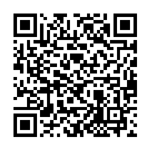 他这次来是特意来看一看传说中的武大郎与潘金莲的二维码生成