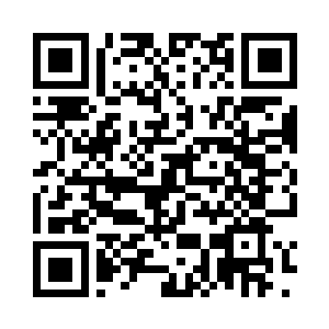 他连忙屁颠屁颠地绕到副驾驶的位置二维码生成