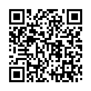 他都在给那个火堆上添加潮湿的树叶二维码生成