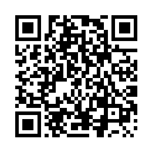 他难以置信的看着自己心口上扎着的针管二维码生成